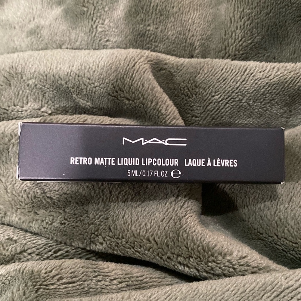 MAC Cosmetics Retro Matte Lipstick BRAND NEW in shade: BURNT SPICE. Neutral Nude